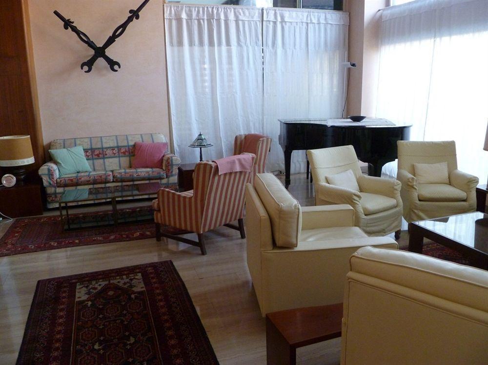 Hotel Astoria Gallarate Exterior photo