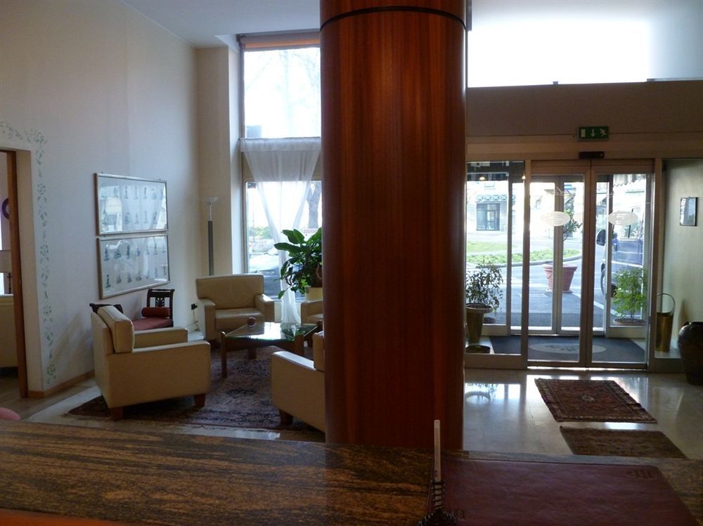 Hotel Astoria Gallarate Exterior photo